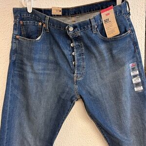 Levi’s Men’s 501 Original Stretch Size 38x32 Jeans NWT Medium Wash straight leg